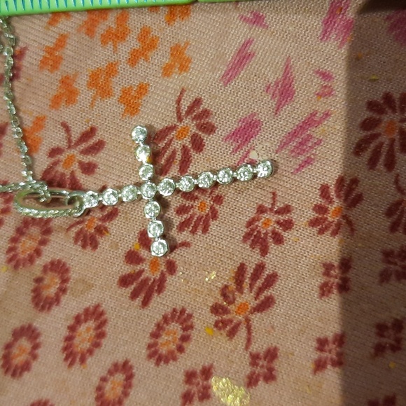 NEW AUTHENTIC "INSIGNE" SWAROVSKI STERLING SILVER CZ WEDDING CROSS NECKLACE - Picture 7 of 7